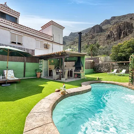 Con Piscina Privada