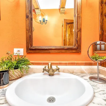 Con Piscina Privada * Temisas