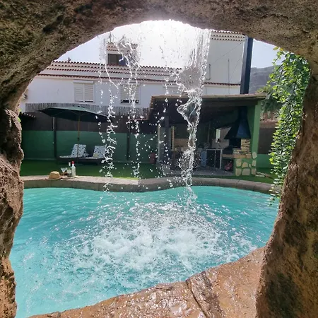 Con Piscina Privada * Temisas