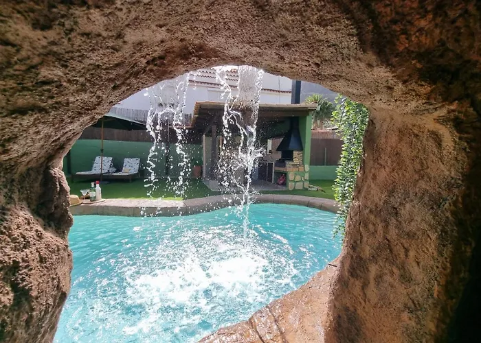 Con Piscina Privada Villa Temisas