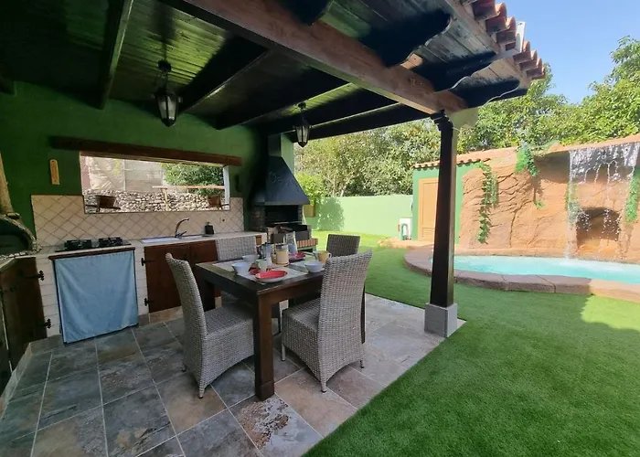 Con Piscina Privada * Temisas